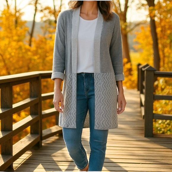 J. McLaughlin Sweaters - J Mclaughlin L grey chevron patterned open cardigan duster